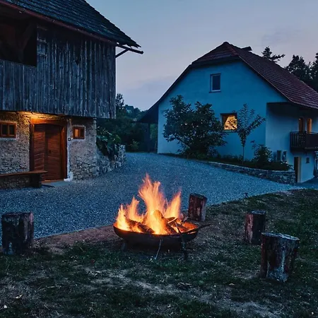 Beautiful In With Sauna شقة *